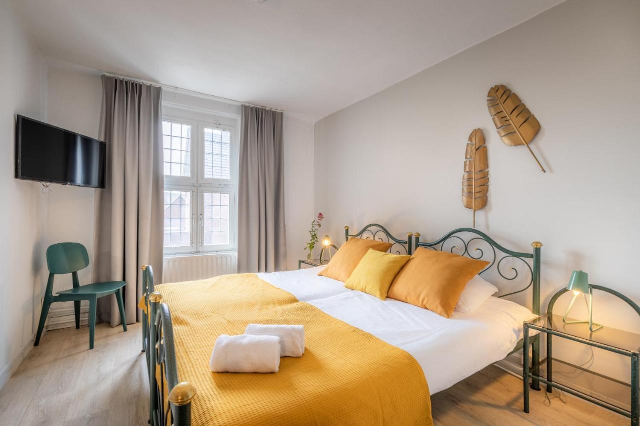 Hotel Nieuw Antiek Helden Ngoại thất bức ảnh