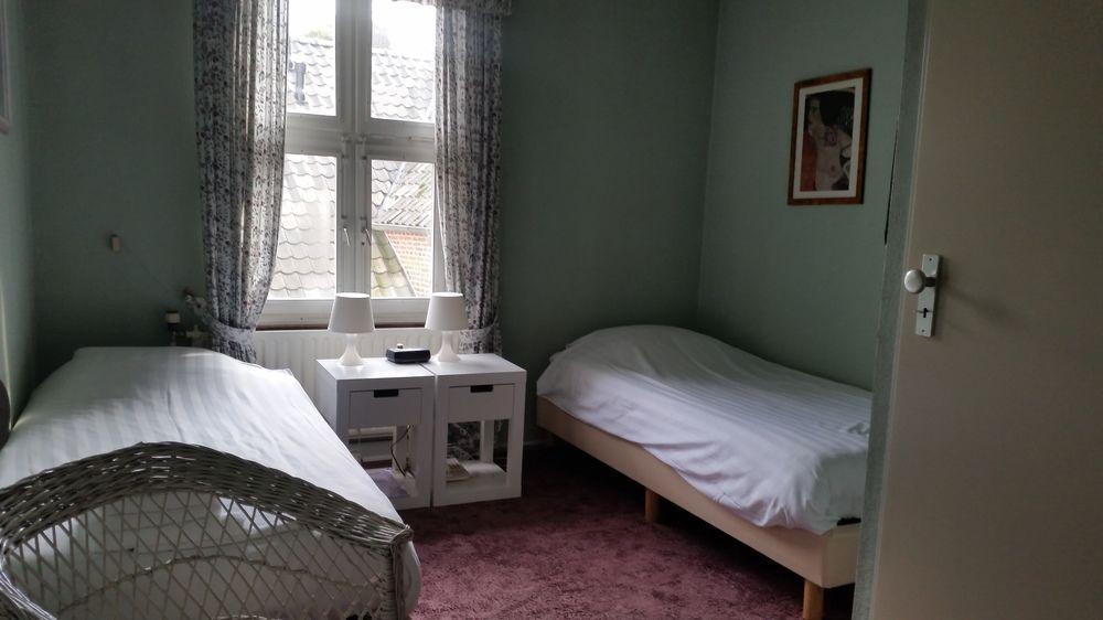 Hotel Nieuw Antiek Helden Ngoại thất bức ảnh