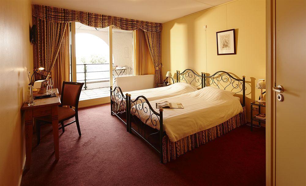 Hotel Nieuw Antiek Helden Ngoại thất bức ảnh