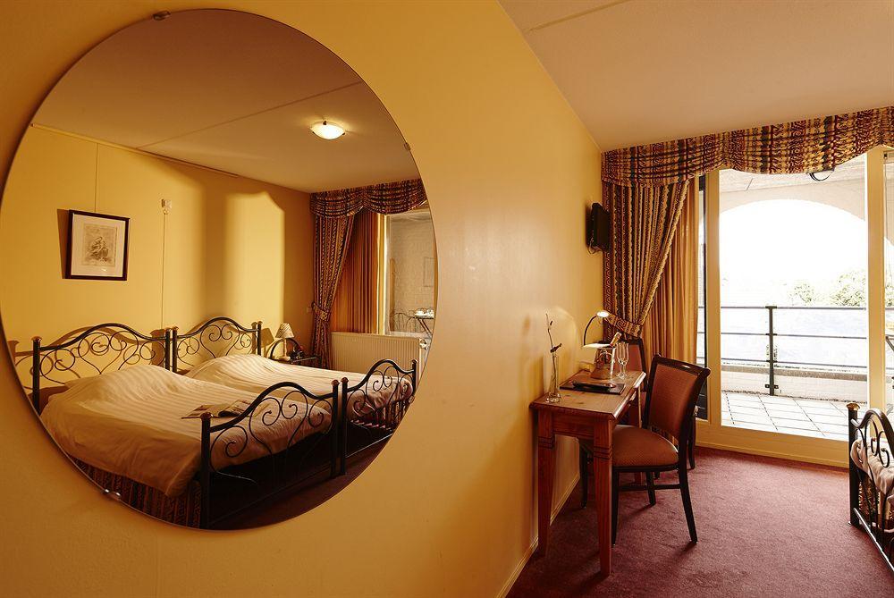 Hotel Nieuw Antiek Helden Ngoại thất bức ảnh